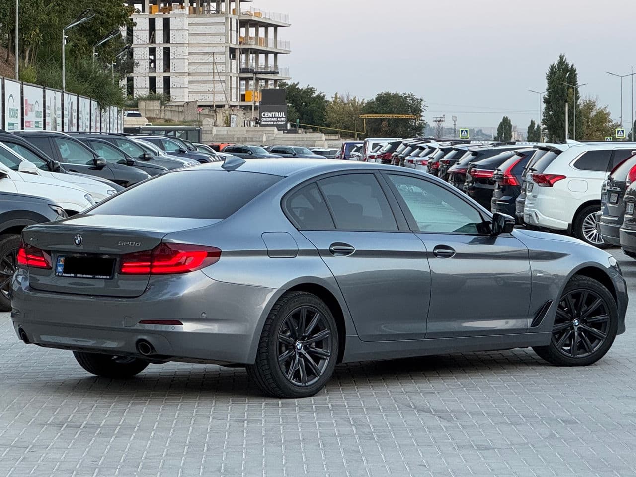 BMW 520 2017 — Миниатюра 3