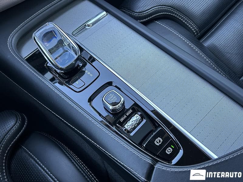Volvo XC 90 2019 — Миниатюра 19