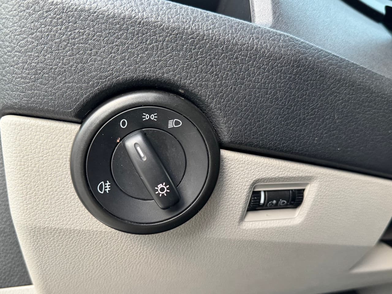 Volkswagen Transporter 2017 — Миниатюра 12