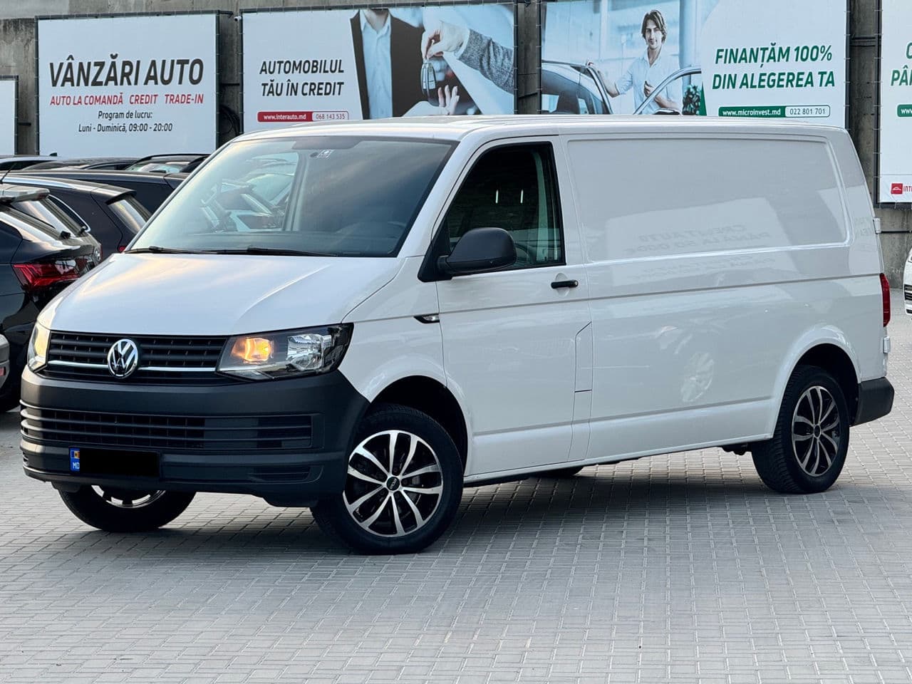 Volkswagen Transporter 2017 — Миниатюра 2