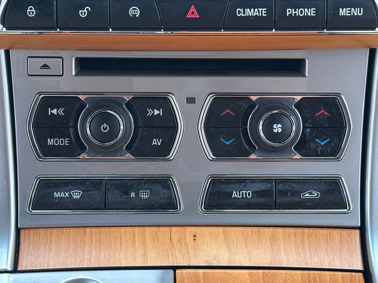 Jaguar XF 2013 — Миниатюра 11