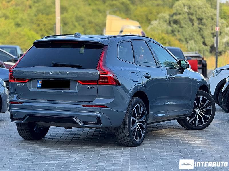 Volvo XC 60 2023 — Миниатюра 3