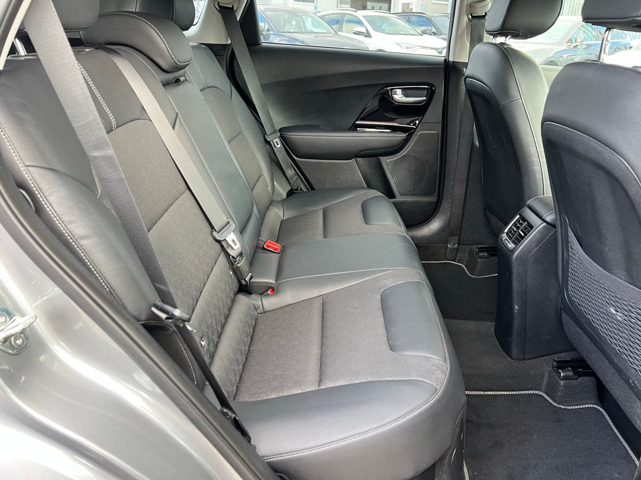 Kia Niro 2019 — Миниатюра 18