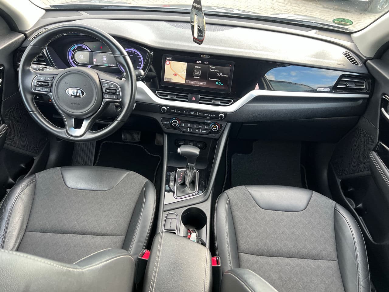 Kia Niro 2019 — Миниатюра 7