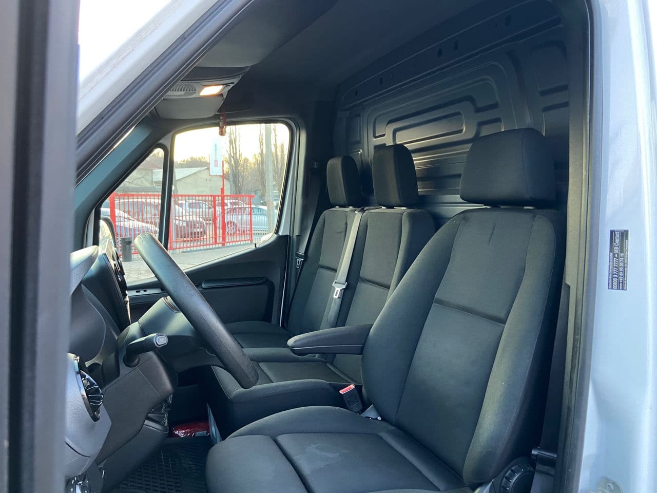 Mercedes Sprinter 2018 — Миниатюра 6