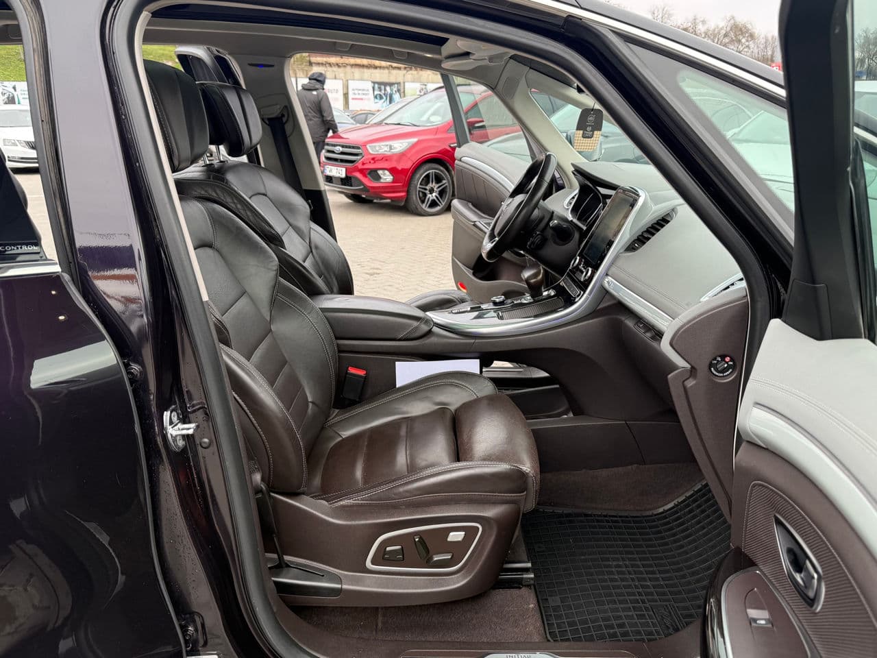 2015 Renault Espace — Miniatură 18