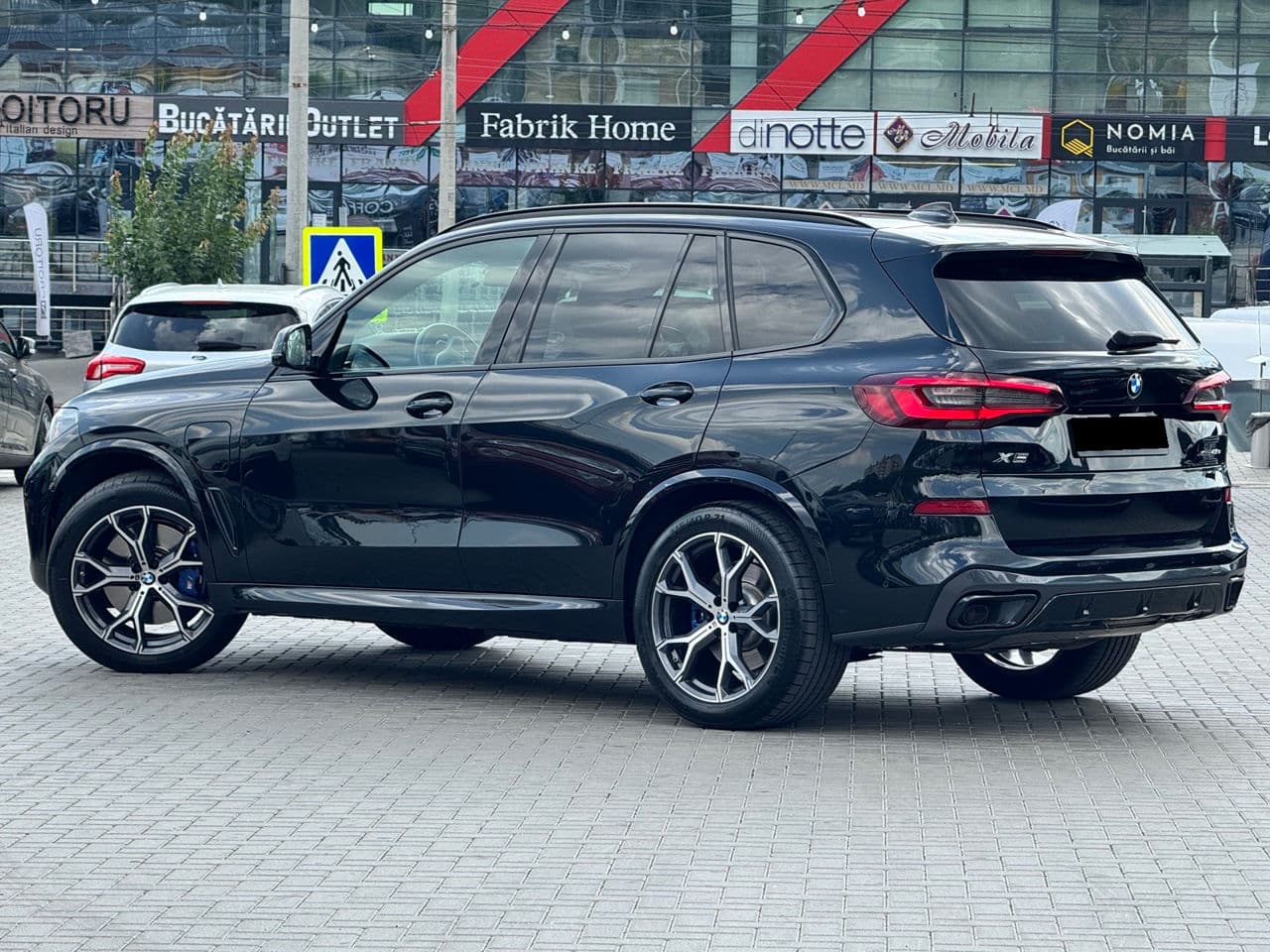2021 BMW X5 4.5e — Miniatură 5
