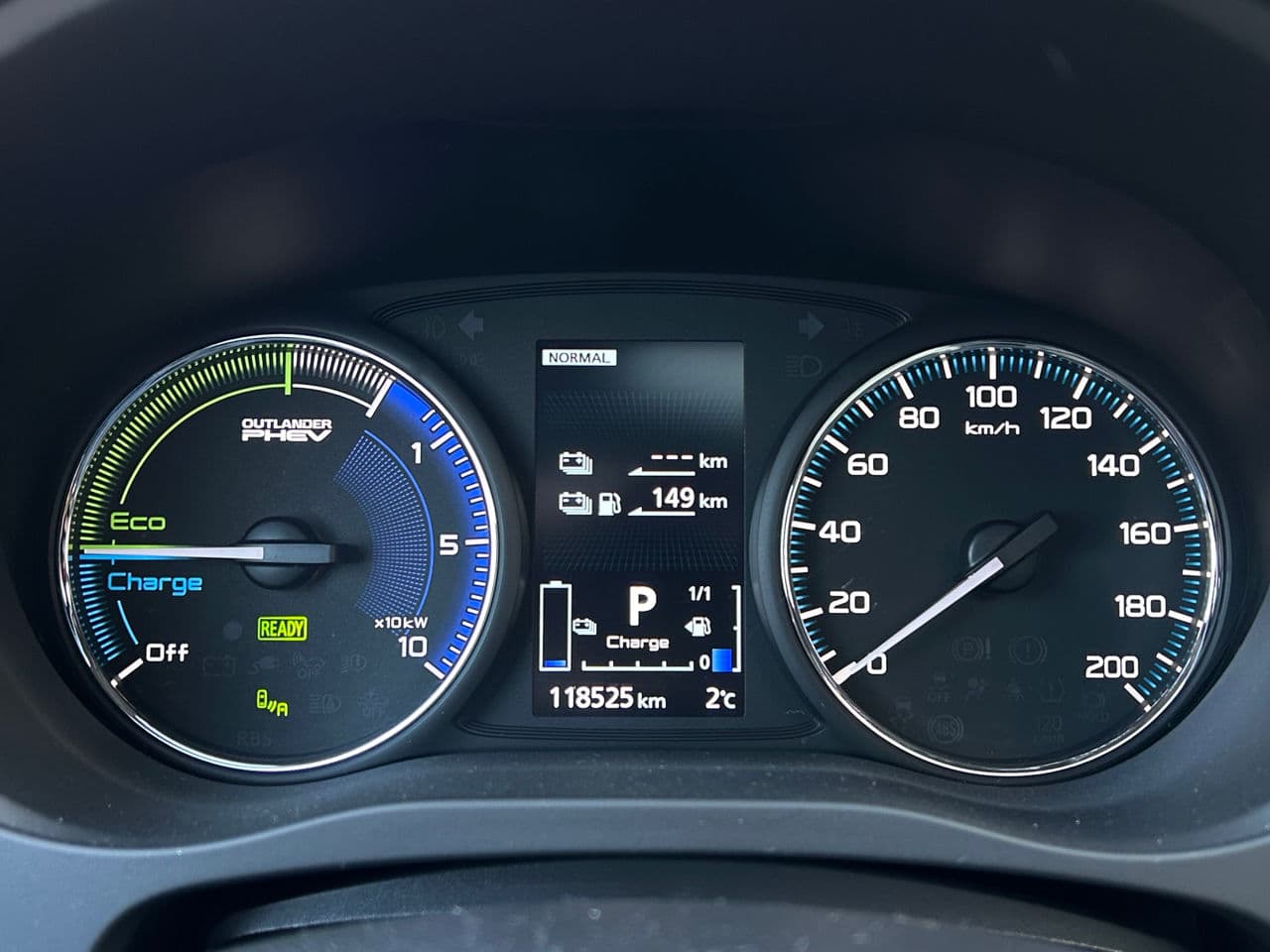 Mitsubishi Outlander 2019 — Миниатюра 10
