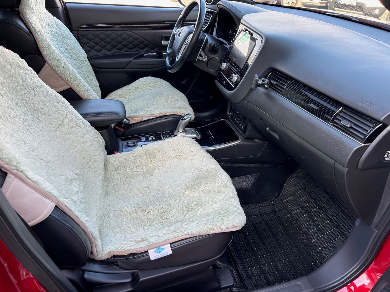 Mitsubishi Outlander 2019 — Миниатюра 17