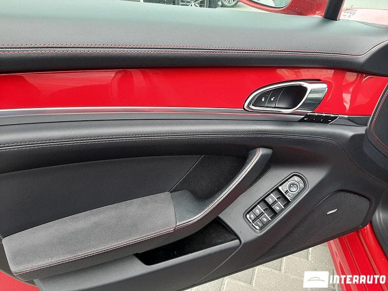 2015 Porsche Panamera GTS — Miniatură 8