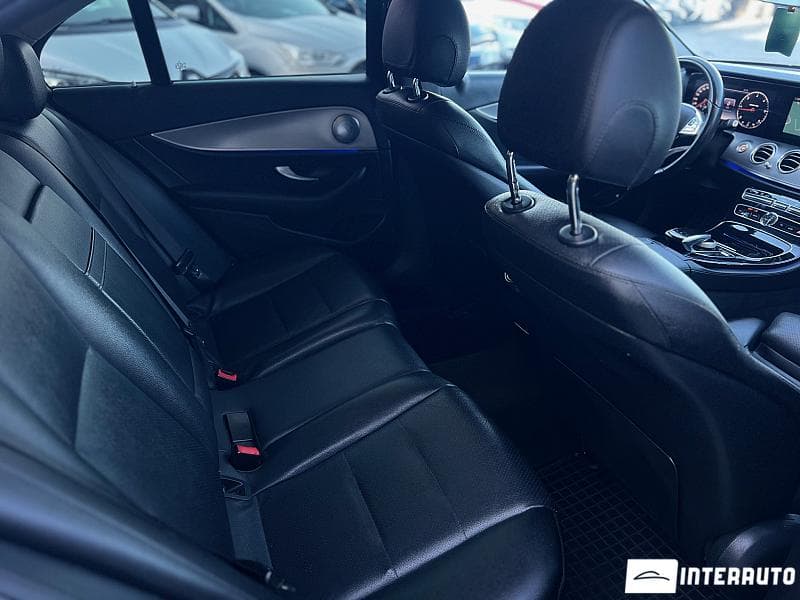 Mercedes E 220 2016 — Миниатюра 15