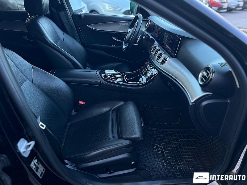 Mercedes E 220 2016 — Миниатюра 16