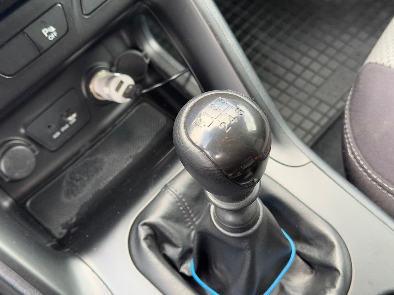 Hyundai ix35 2011 — Миниатюра 10