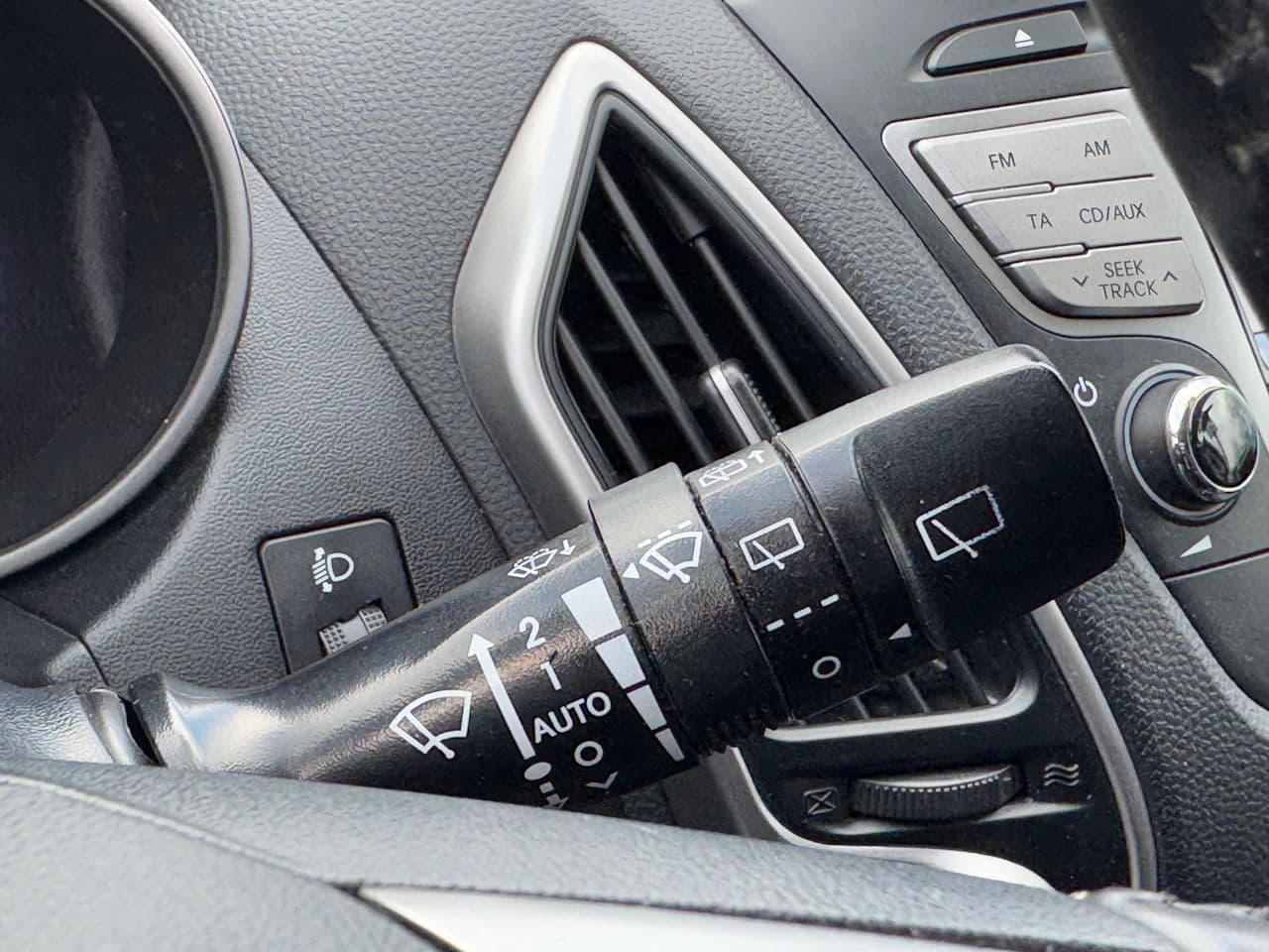 Hyundai ix35 2011 — Миниатюра 11