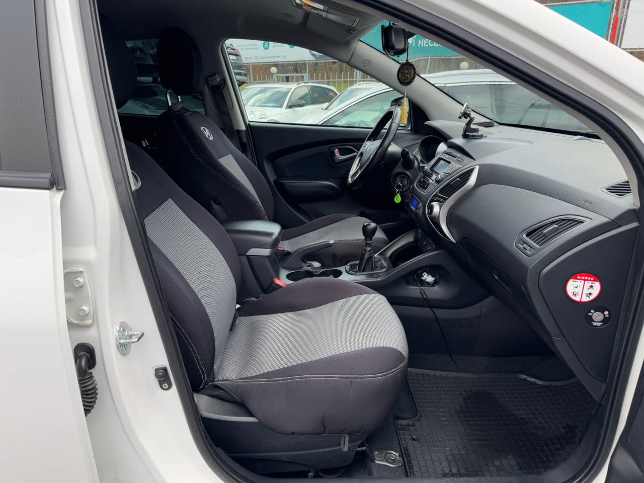 Hyundai ix35 2011 — Миниатюра 5