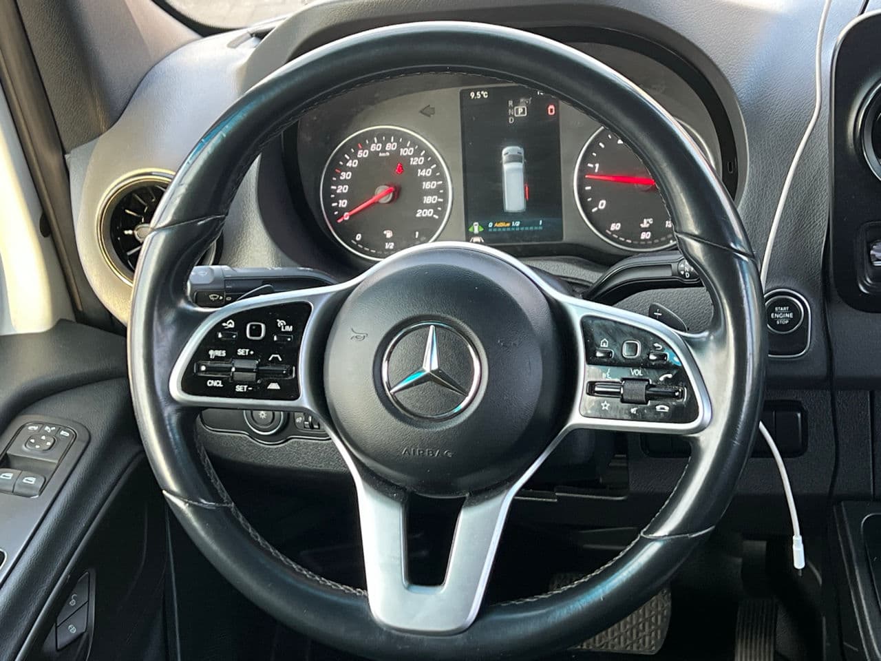 Mercedes Sprinter 2018 — Миниатюра 10