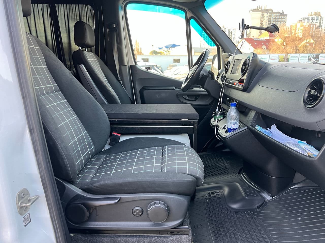 Mercedes Sprinter 2018 — Миниатюра 14