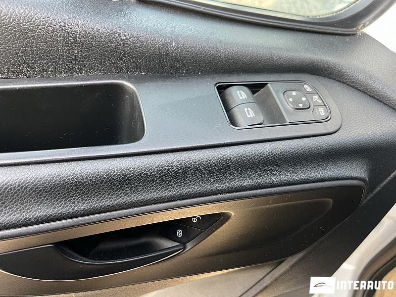 Mercedes Sprinter 2018 — Миниатюра 7
