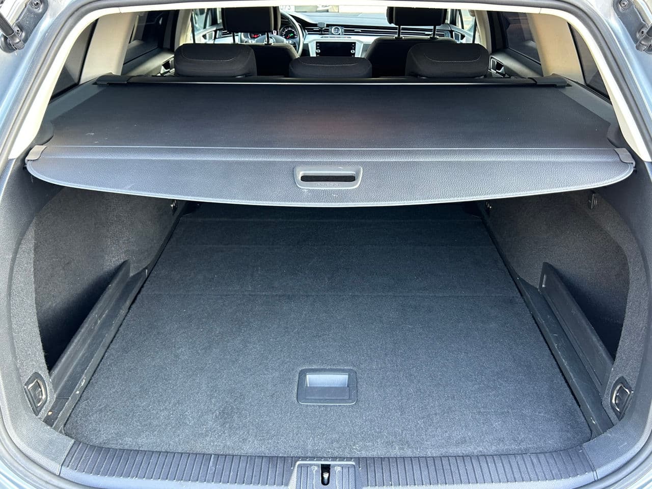 Volkswagen Passat 2019 — Миниатюра 18