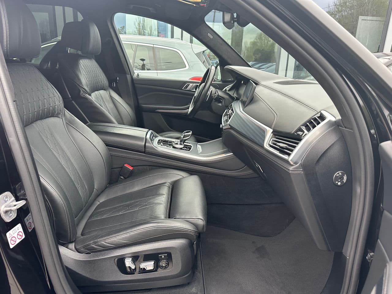 2021 BMW X5 M5.0D — Miniatură 21