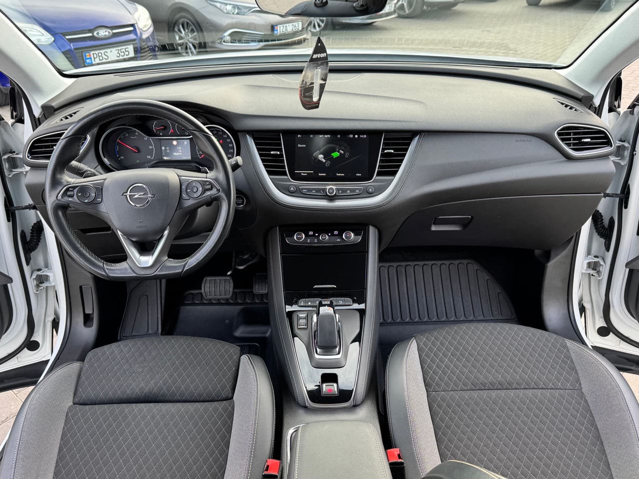 Opel Grandland X 2021 — Миниатюра 6