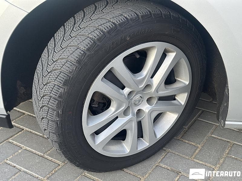 Opel Astra 2019 — Миниатюра 16