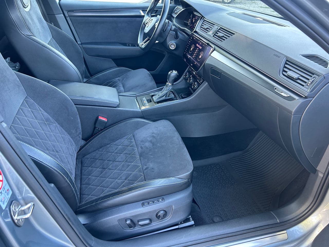 Skoda Superb 2021 — Миниатюра 17