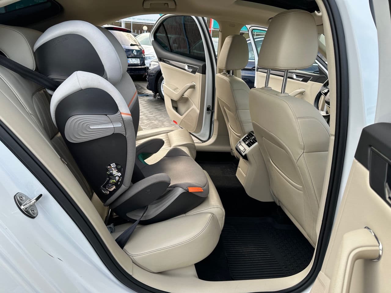 Skoda Superb 2020 — Миниатюра 15