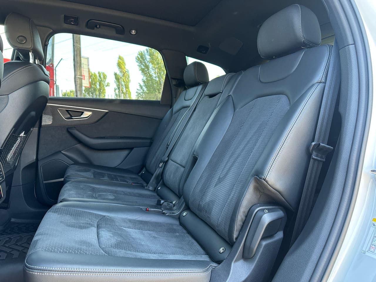 Audi Q7 2023 — Миниатюра 24