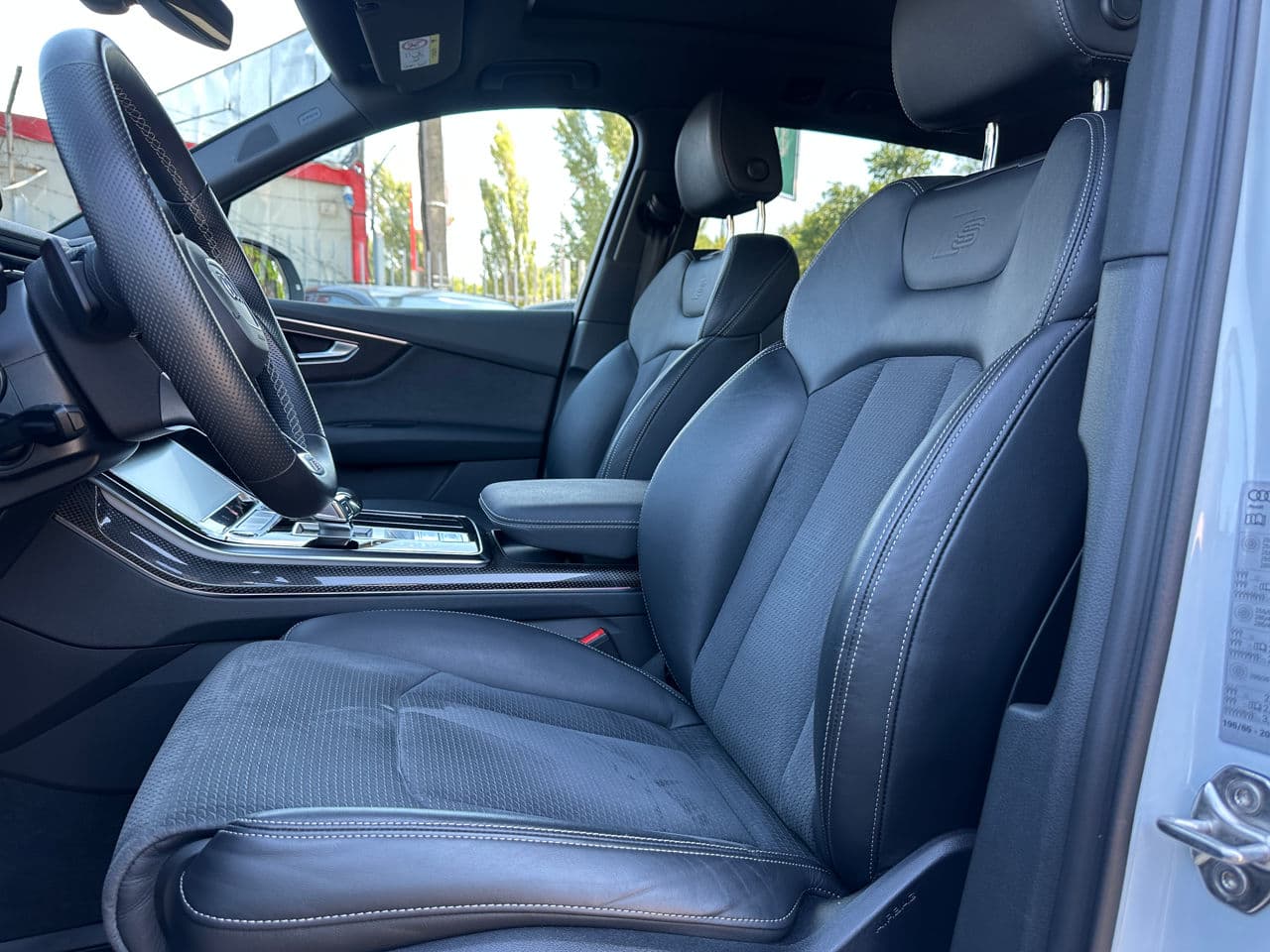 Audi Q7 2023 — Миниатюра 7