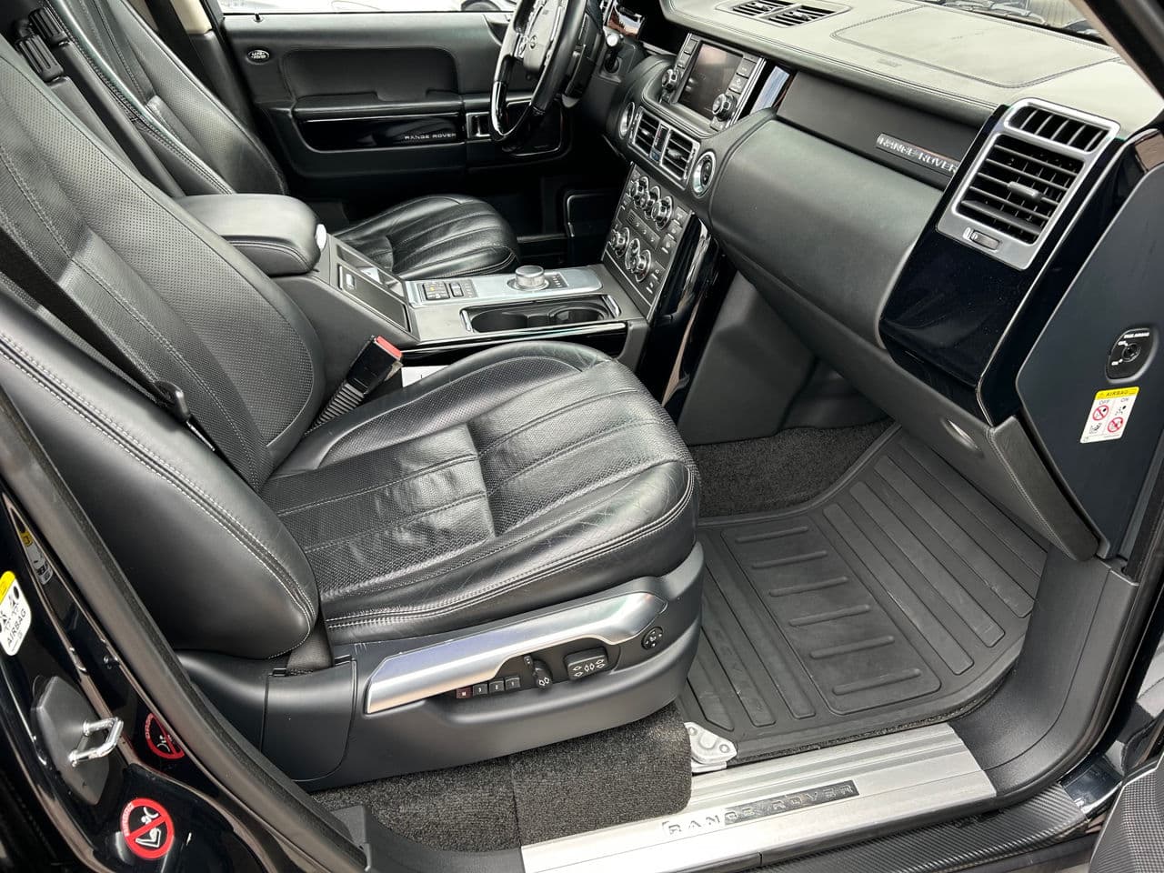 Land Rover Range Rover Vogue 2011 — Миниатюра 13