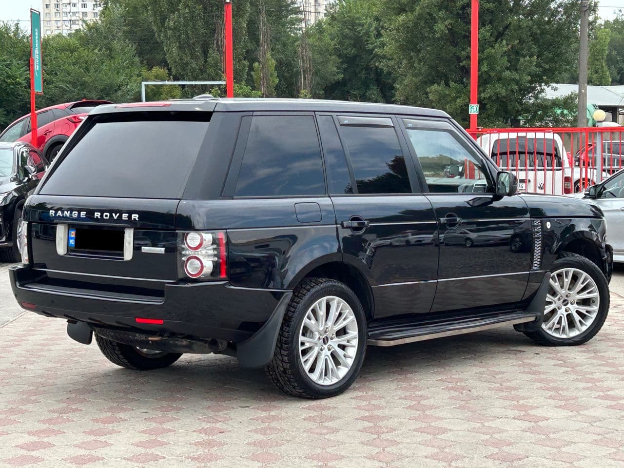 Land Rover Range Rover Vogue 2011 — Миниатюра 3