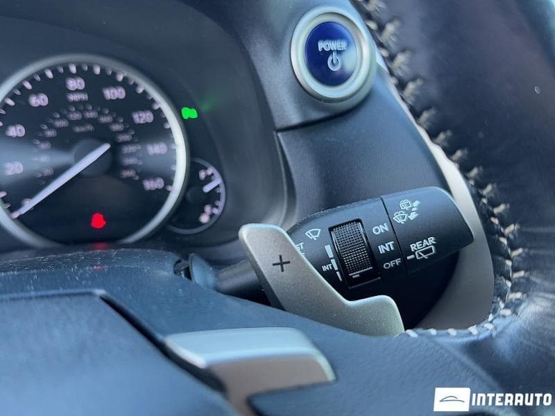 Lexus NX 300H 2018 — Миниатюра 13