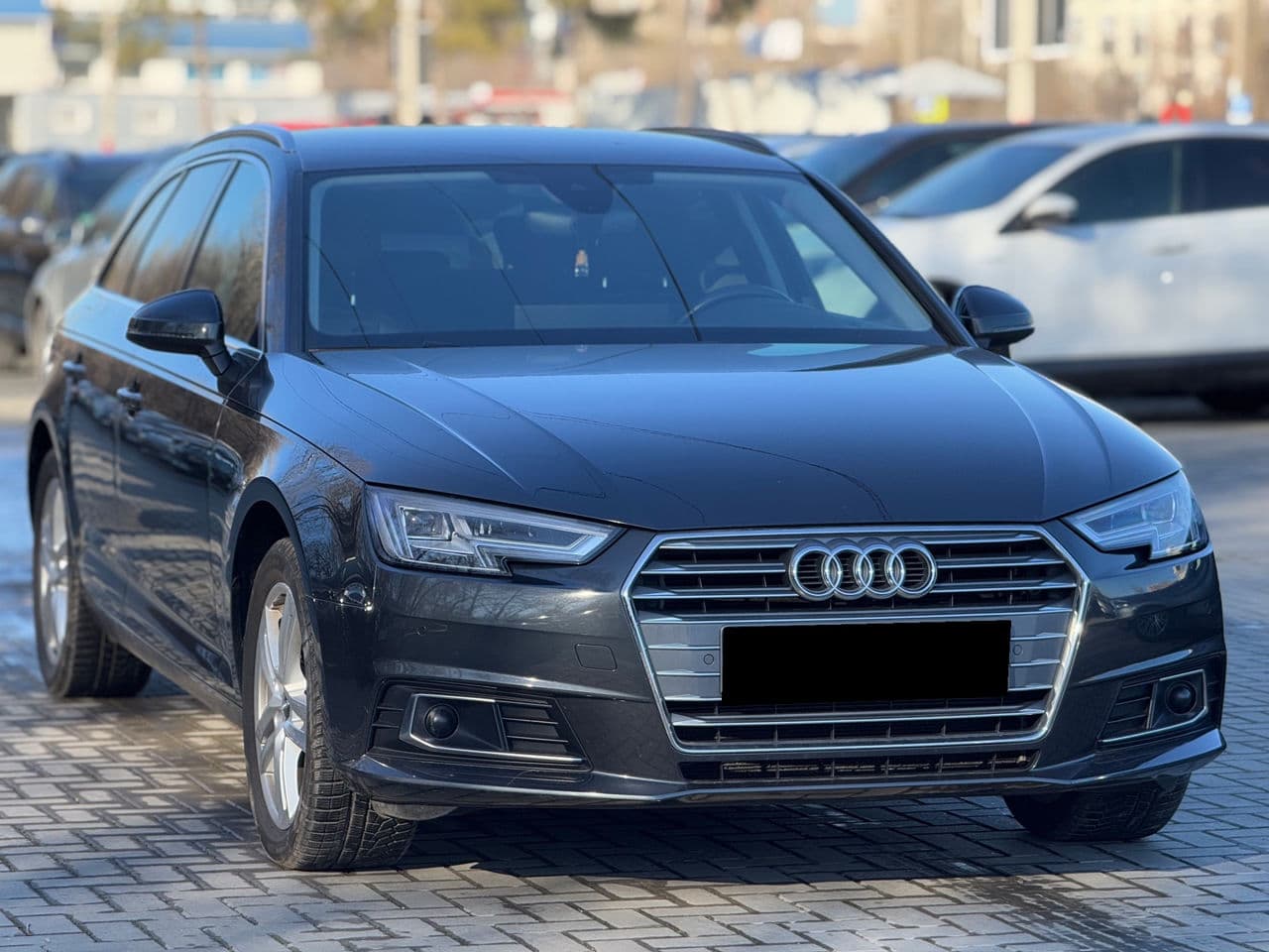 Audi A4 2018 — Миниатюра 3