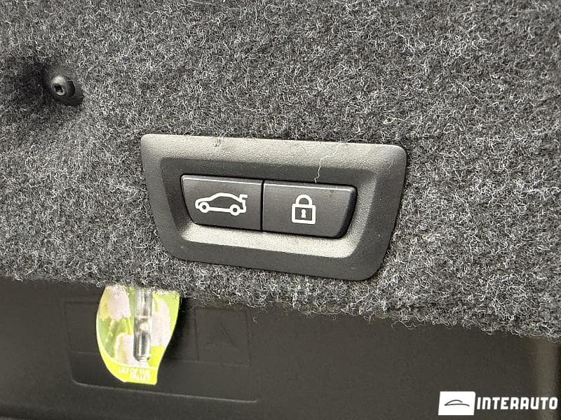 BMW 520 2016 — Миниатюра 18