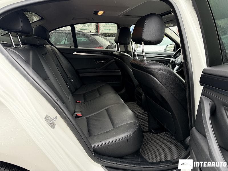 BMW 520 2016 — Миниатюра 8