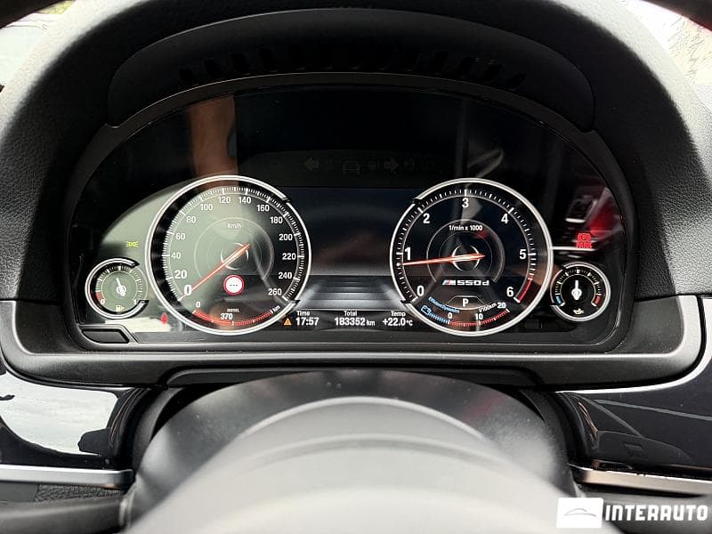 BMW 520 2016 — Миниатюра 12