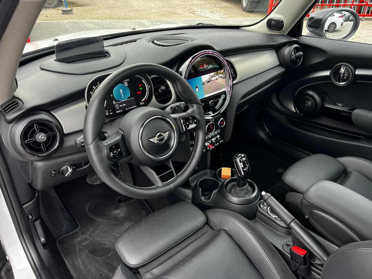 Mini Cooper S 2023 — Миниатюра 6