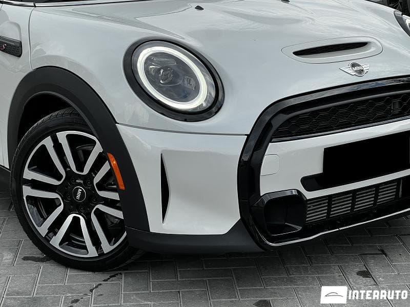 Mini Cooper S 2023 — Миниатюра 5