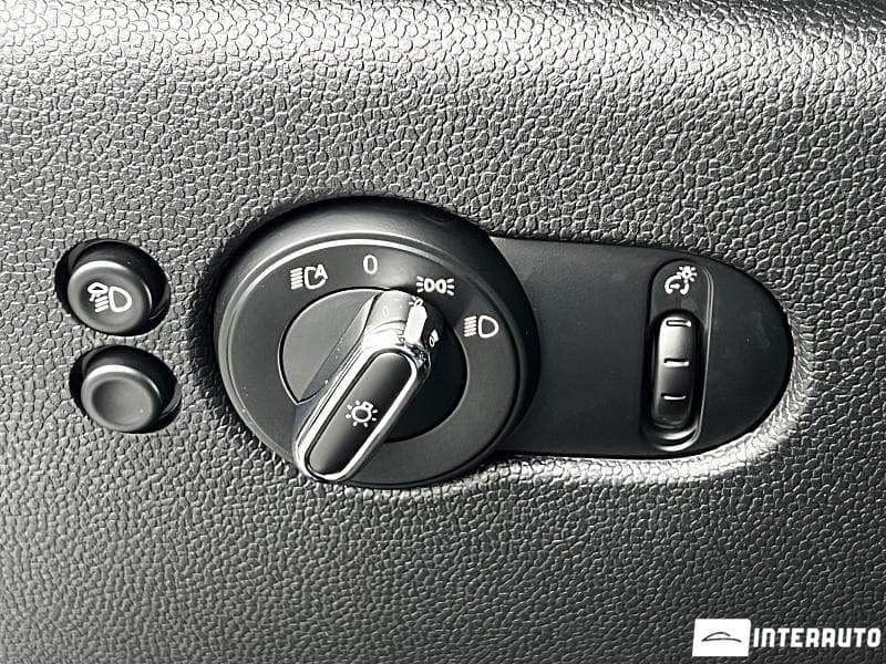 Mini Cooper S 2023 — Миниатюра 18