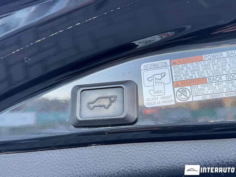 Toyota Rav-4 2018 — Миниатюра 20