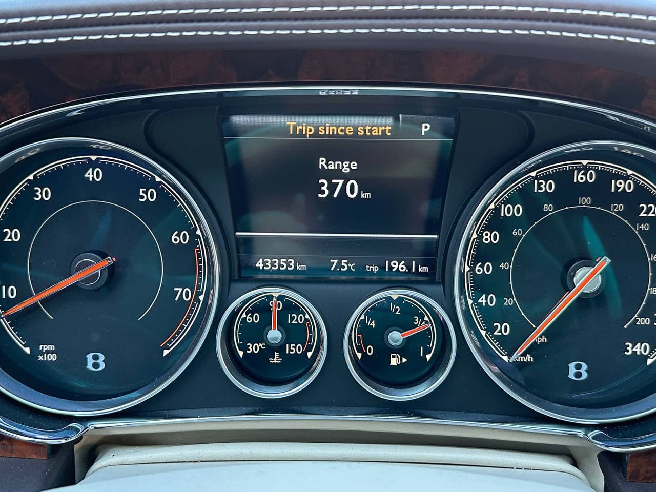 Bentley Continental GT 2017 — Миниатюра 10