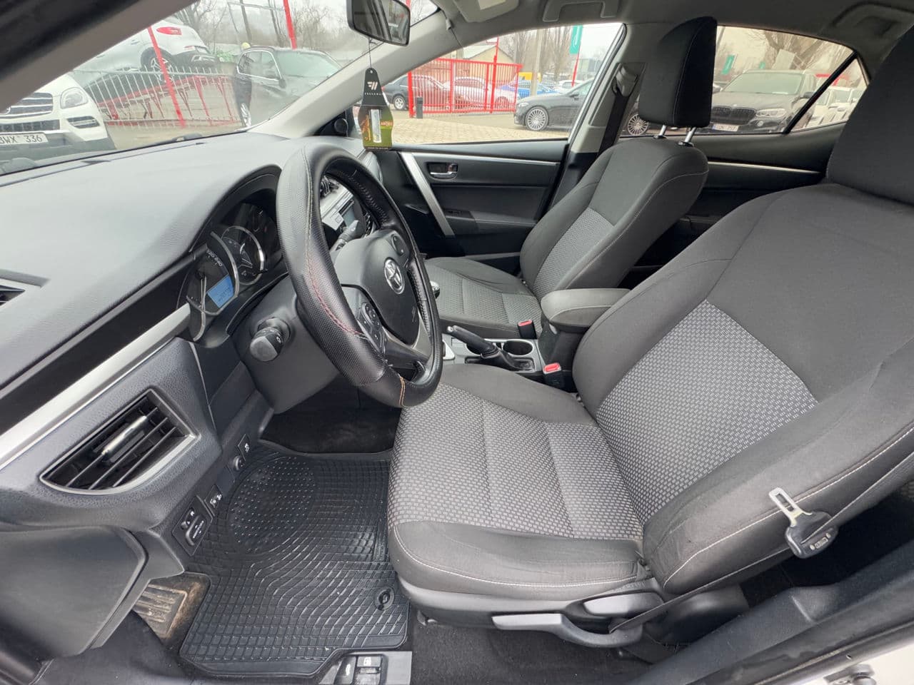 Toyota Corolla 2015 — Миниатюра 8