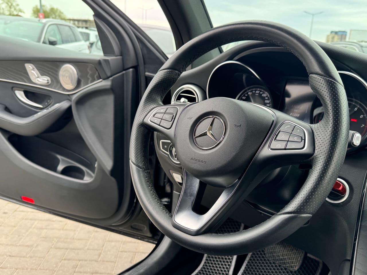 Mercedes GLC 300 2018 — Миниатюра 7
