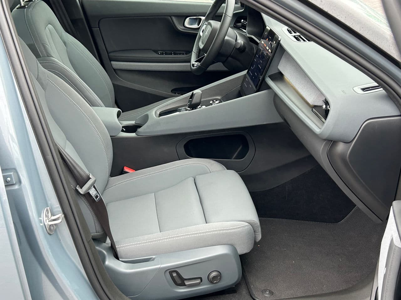 Volvo Polestar 2 2022 — Миниатюра 18