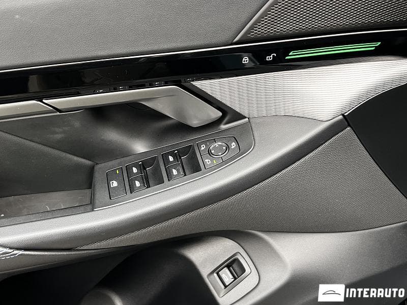 2023 BMW 520 — Miniatură 16