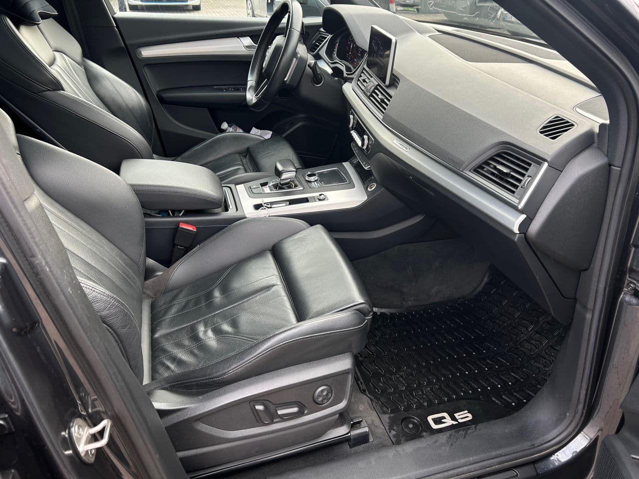 Audi Q5 2018 — Миниатюра 18