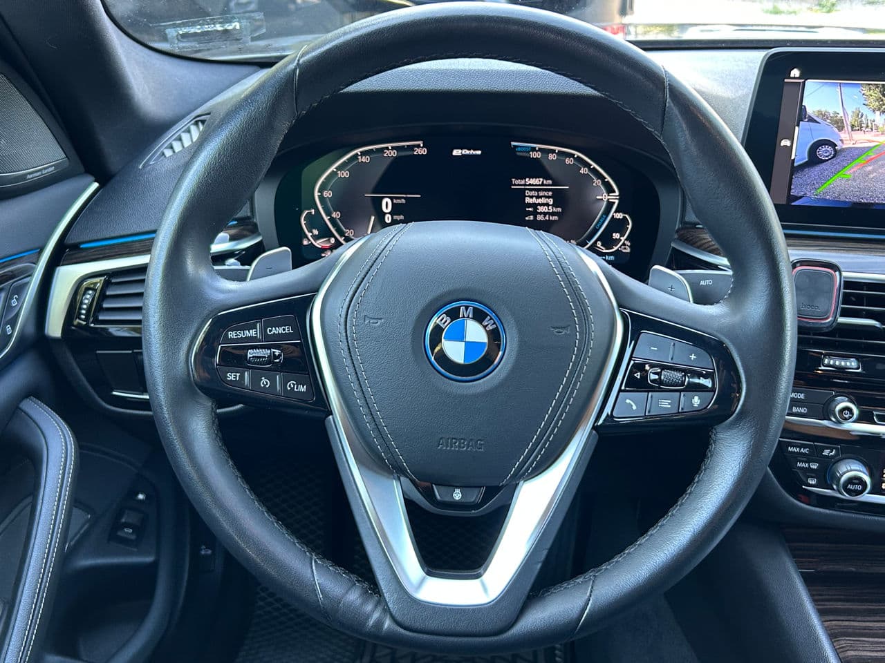 BMW 530e 2023 — Миниатюра 13
