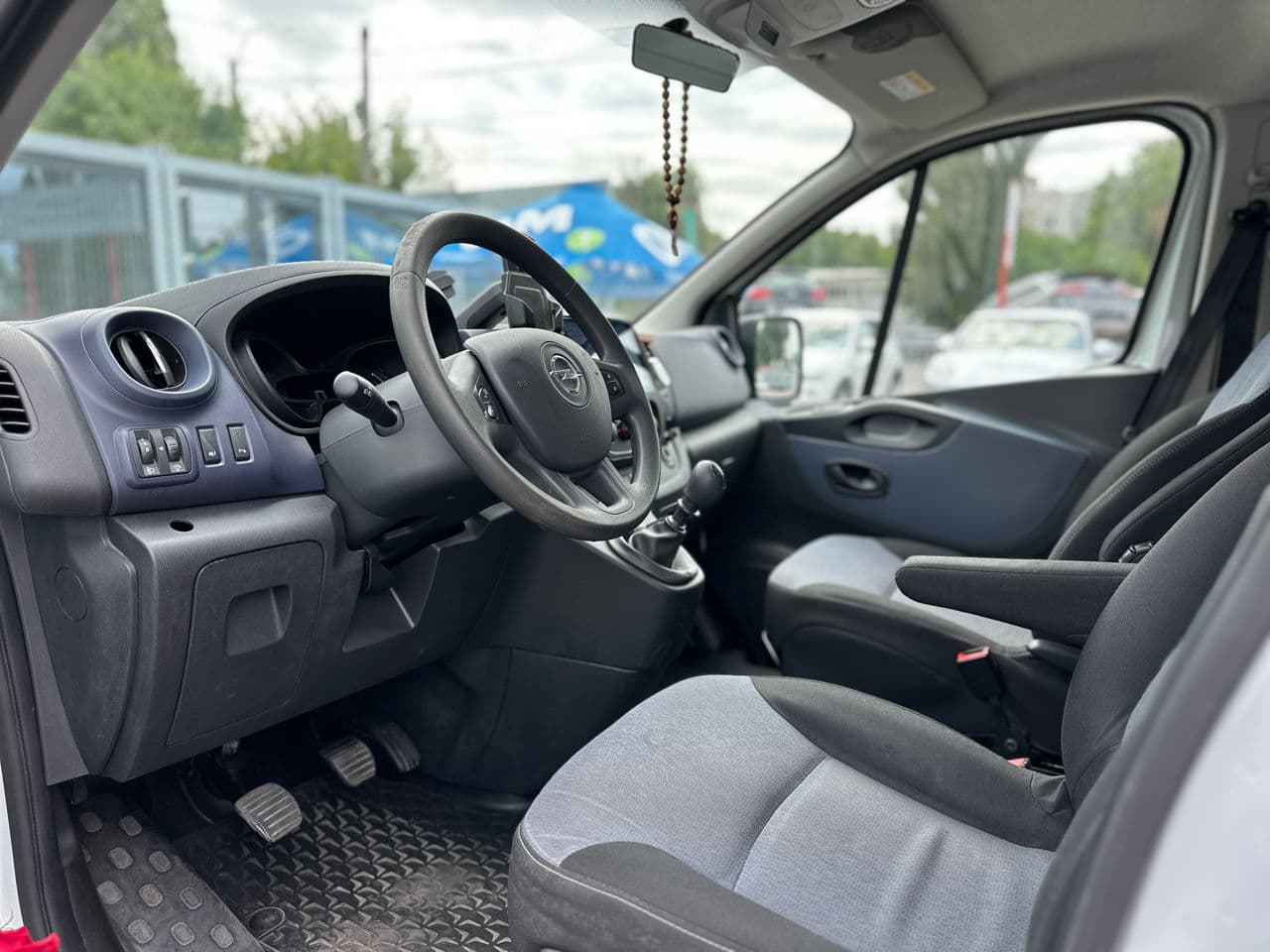 Opel Vivaro 2018 — Миниатюра 7