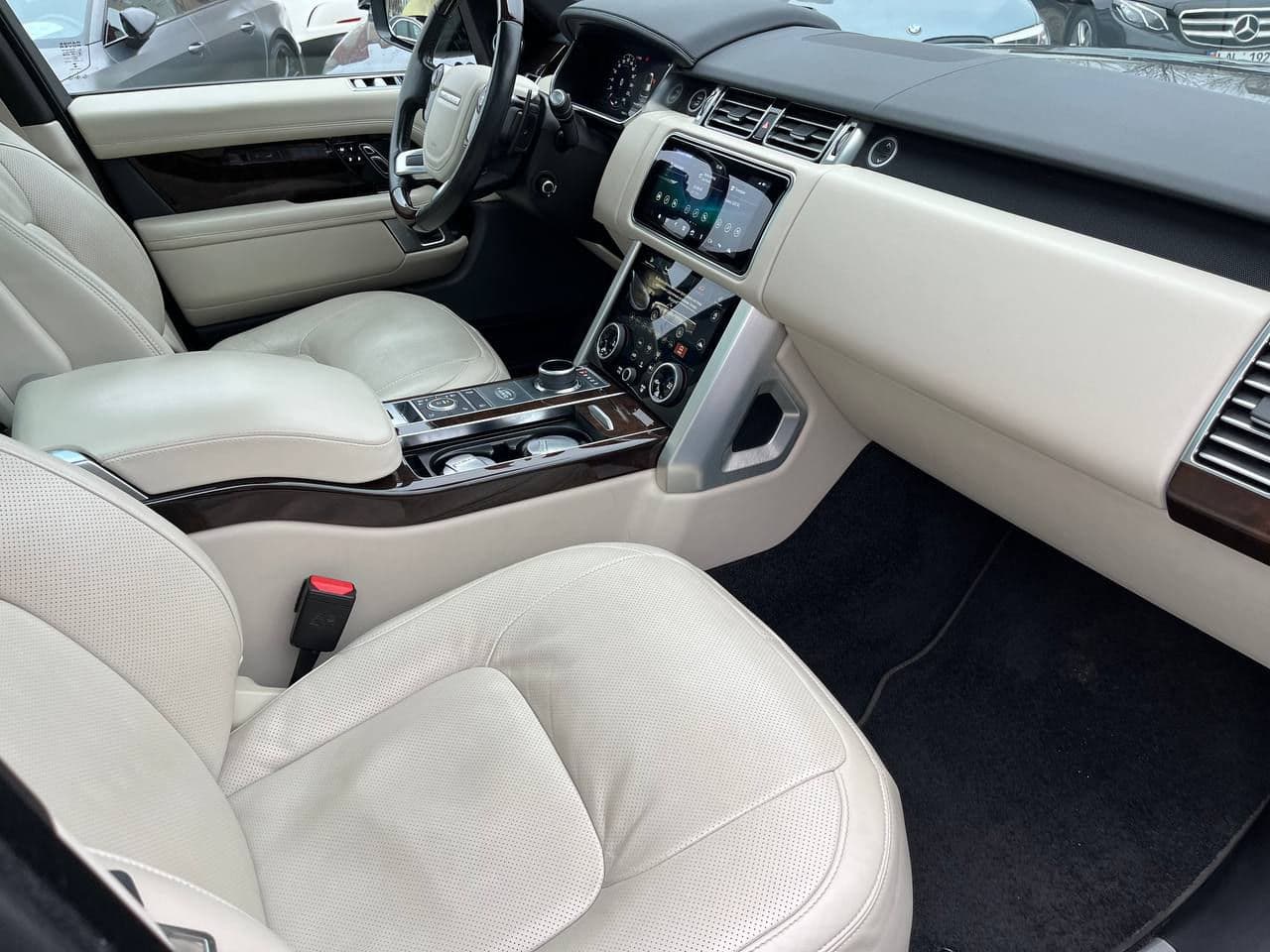 Land Rover Range Rover Vogue 2021 — Миниатюра 7